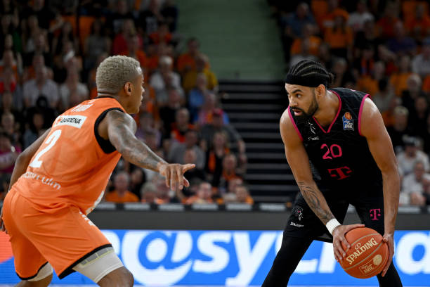 与此同时 与此同时