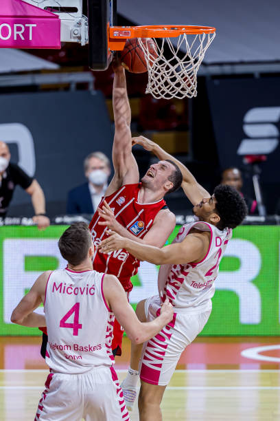 与俄罗斯选 与俄罗斯选