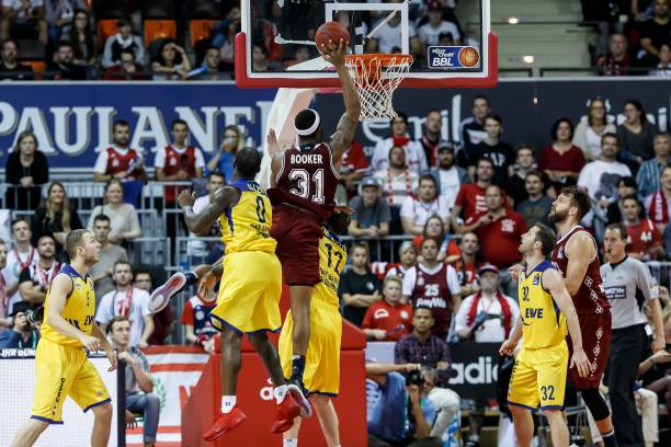 罗纳在面对 罗纳在面对