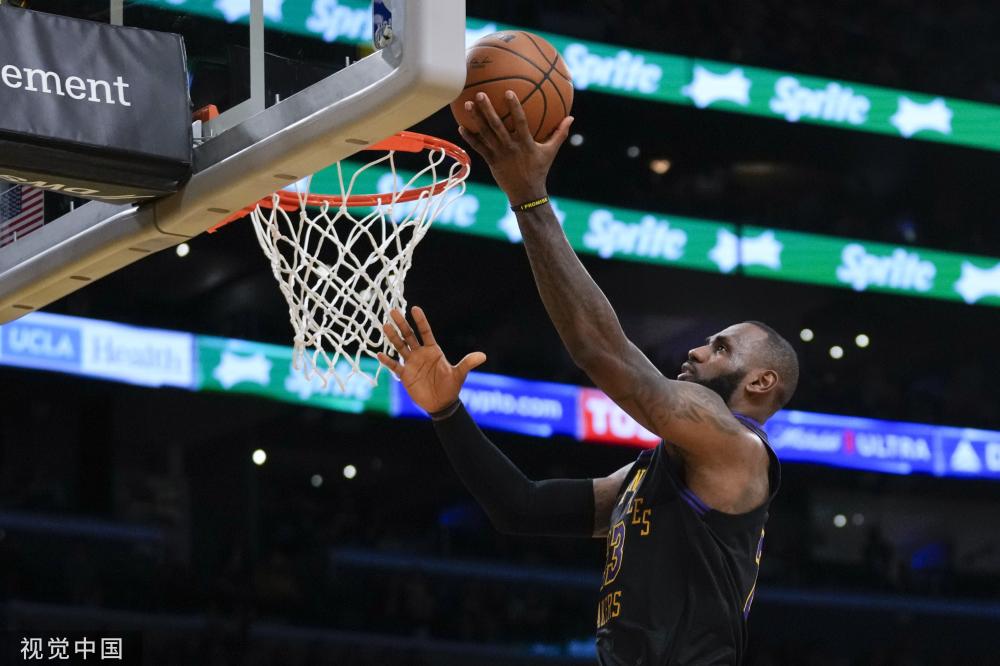 被记者采访 被记者采访